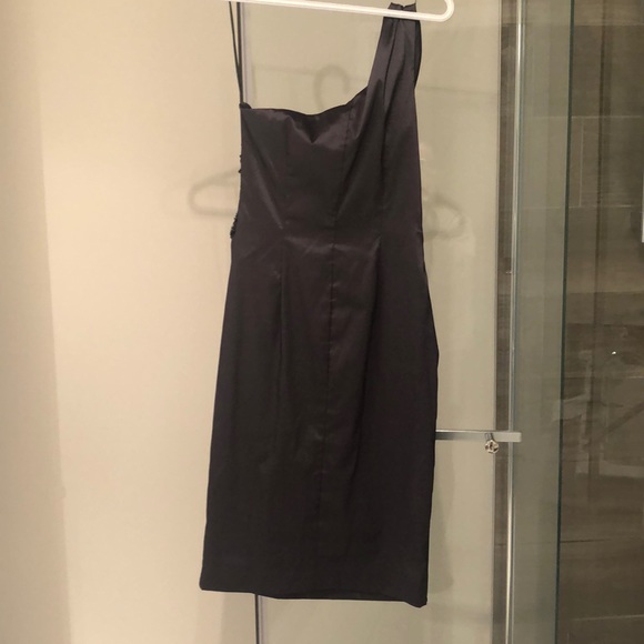 Le Chateau Classy Dress *Like New* - Picture 2 of 4